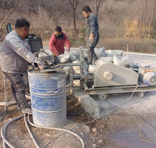 西乡塘路面下沉注浆